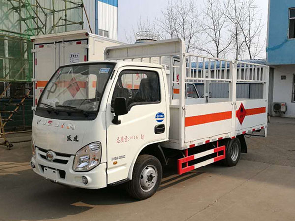 躍進(jìn)3.3米汽油(藍(lán)牌)氣瓶車