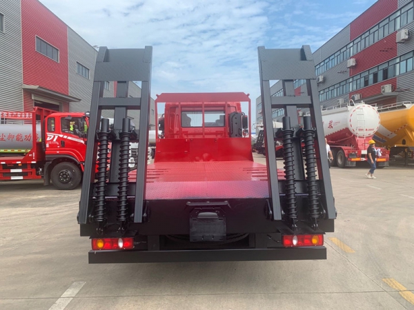 國(guó)六東風(fēng)D3V平板拖車