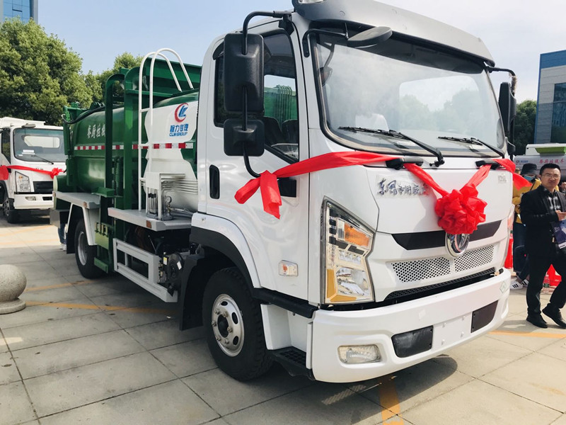 東風D1餐廚垃圾車8方罐體